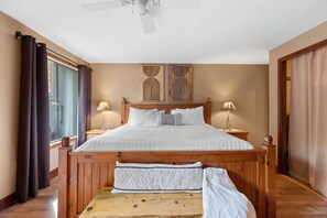 3 bedrooms, iron/ironing board, travel cot, WiFi