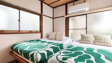 House | Free WiFi, bed sheets