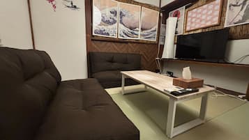 House | Free WiFi, bed sheets