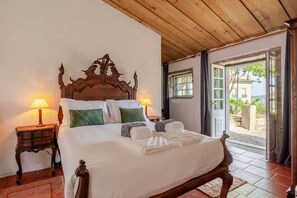 12 bedrooms, iron/ironing board, Internet - Fountain Retreat I Pool, Jacuzzi & Sports Escape (Viana do Castelo)