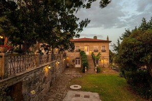 Exterior - Fountain Retreat I Pool, Jacuzzi & Sports Escape (Viana do Castelo)