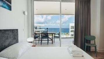 3 slaapkamers, een strijkplank/strijkijzer, reisbedje, gratis wifi