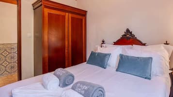 1 makuuhuone, silitysrauta/-lauta, internet, vuodevaatteet