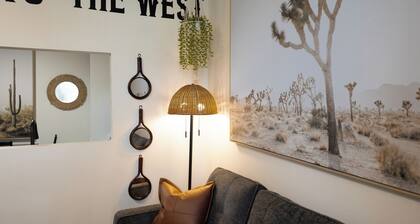 Western Vibes Retreat by Calgary Stampede and Downtown Calgary