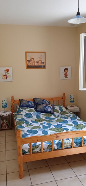 2 bedrooms, WiFi, bed sheets