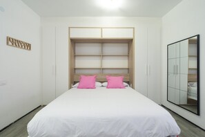 Iron/ironing board, free WiFi