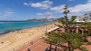 Unclassified image, 5 of 18, button - Apartment by Playa de Las Canteras Beach (Las Palmas de Gran Canaria)