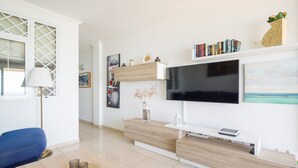 Unclassified image, 4 of 18, button - Apartment by Playa de Las Canteras Beach (Las Palmas de Gran Canaria)
