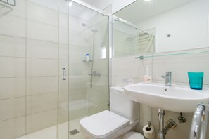 Chuveiro, secador de cabelo