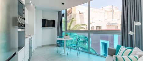 Älytelevisio, työhuone