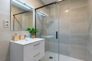 Dusche, Haartrockner