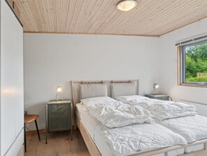 3 bedrooms, internet