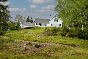 Exterior - Serene Seaside Getaway (Boothbay Harbor)