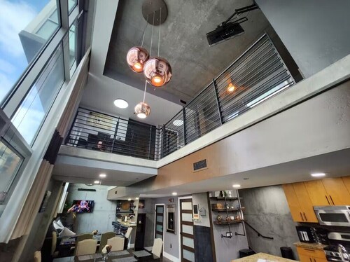Contemporary Urban Loft in the Heart of DT San Diego with Private Entrance