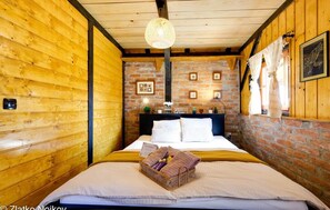 2 chambres, fer et planche à repasser, Wi-Fi gratuit, draps fournis