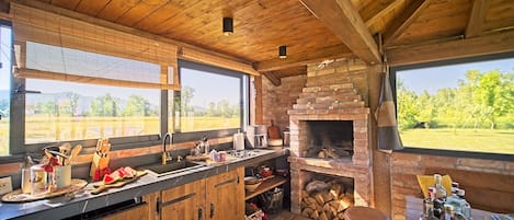 冰箱、微波炉、烤箱、洗碗机