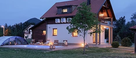 Esterni