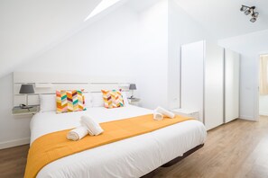 2 chambres, fer et planche à repasser, accès Internet