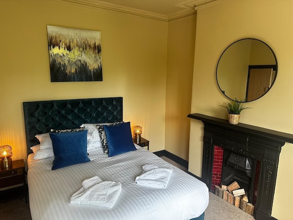Chambre Deluxe, vue baie | Literie de qualité supérieure, matelas mémoire de forme