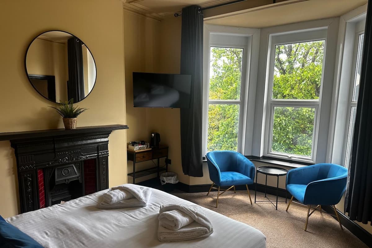Chambre Deluxe, vue baie | Literie de qualité supérieure, matelas mémoire de forme