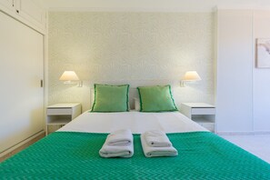 1 habitación, tabla de planchar con plancha y wifi gratis 