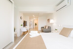 Bügeleisen/Bügelbrett, kostenloses WLAN