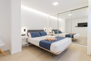 3 chambres, fer et planche à repasser, accès Internet