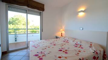 Appartement | 2 chambres, fer et planche Ă repasser