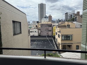 Deluxe Suite, 1 Bedroom, Non Smoking, Kitchen | Balcony view