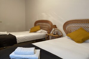 3 bedrooms, iron/ironing board, free WiFi