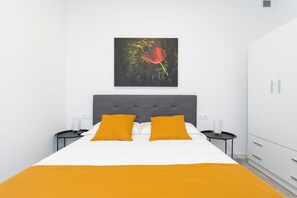3 bedrooms, iron/ironing board, free WiFi