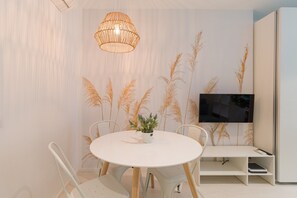 Dining - Apartment on Playa de Las Canteras Beach (Las Palmas de Gran Canaria)