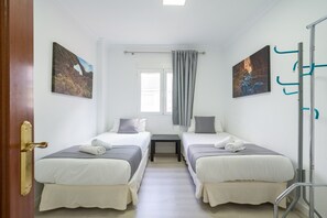 2 slaapkamers, een strijkplank/strijkijzer, gratis wifi