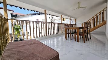 Estudio familiar | Insonorización, wifi gratis y ropa de cama