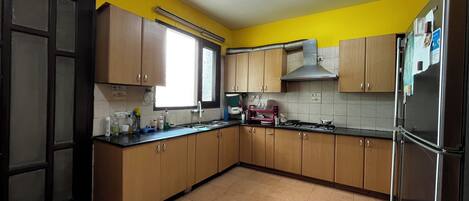 Microwave, stovetop