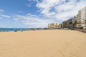 Na praia