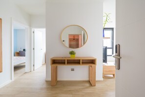 2 Schlafzimmer, Bügeleisen/Bügelbrett, kostenloses WLAN