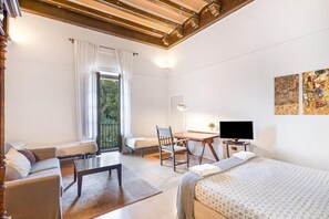 7 bedrooms, iron/ironing board, travel crib, free WiFi