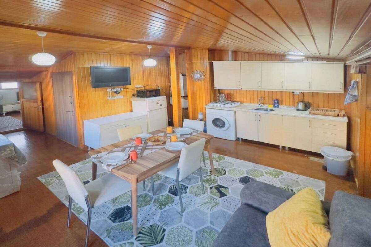 Penthouse 2 Bedrooms | 고급 침구, 다리미/다리미판, 침대 시트