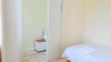 2 bedrooms, free WiFi, bed sheets