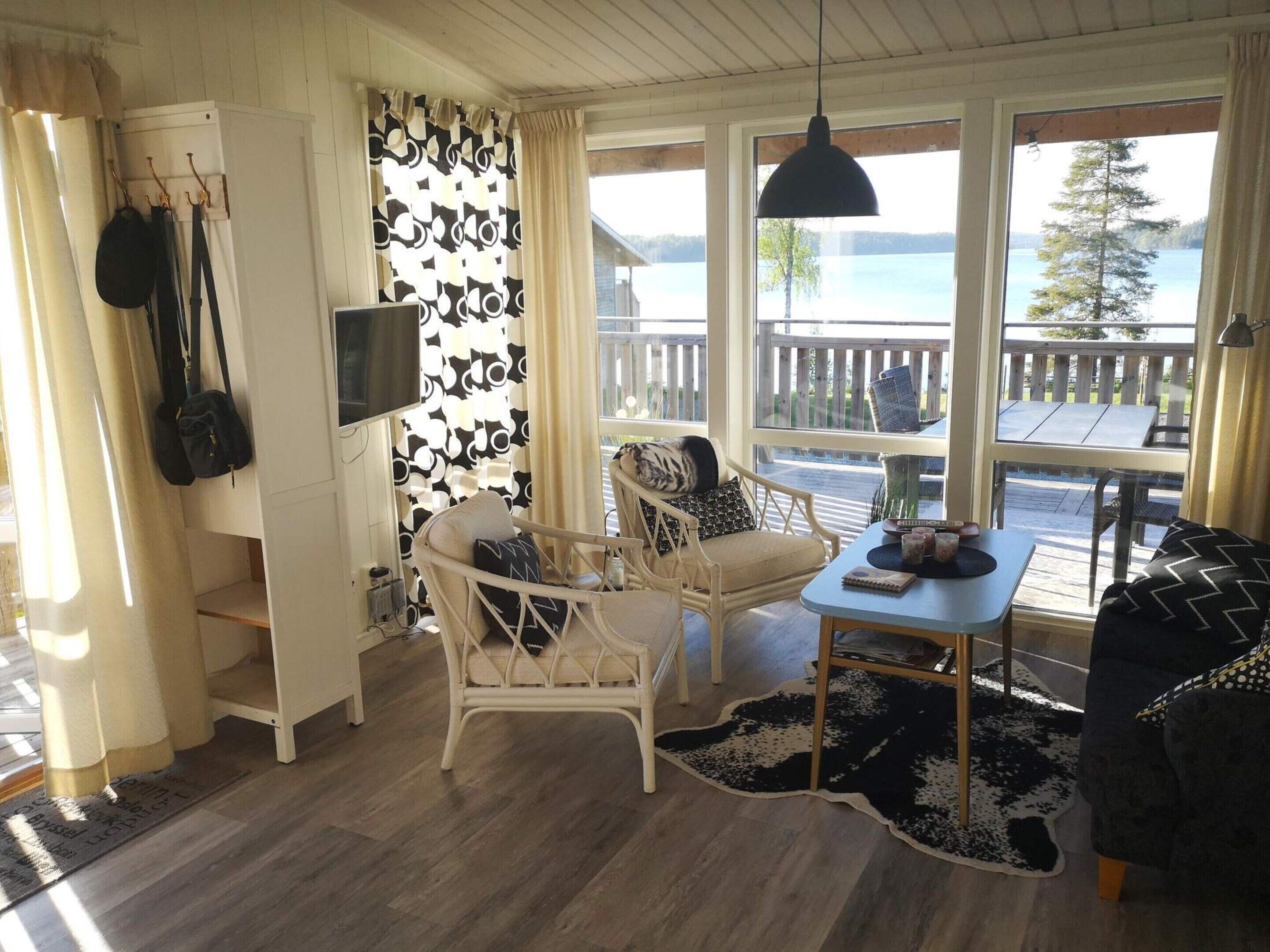 المنشأة من الداخل