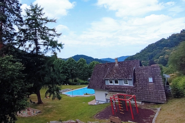 Öffentliches Freibad zu Fuß 5 Minuten