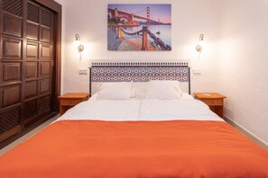 2 chambres, fer et planche à repasser, accès Internet
