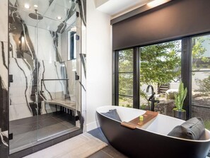 Hair dryer - Family-Friendly, Hot Tub & Suncadia Pool Access (Cle Elum)