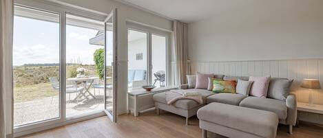 TV, lareira, aparelho de som