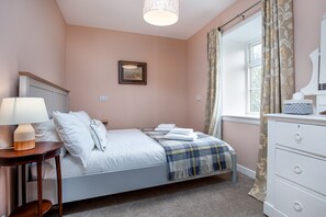 3 chambres, fer et planche Ă repasser, Wi-Fi gratuit, draps fournis