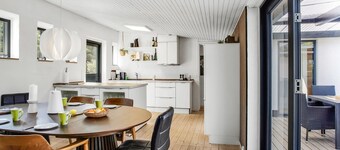 "Anabel" - 600m from the sea by Interhome