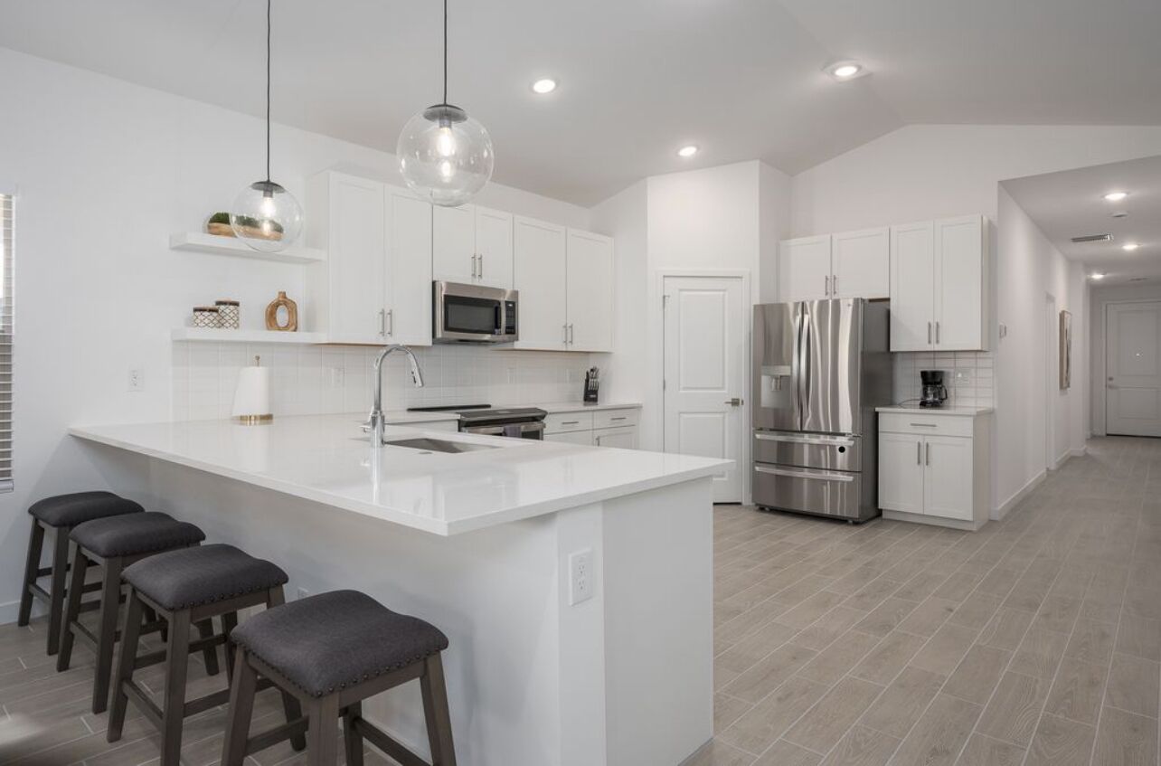 Refrigerador, microondas, horno y lavavajillas 