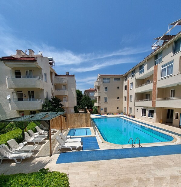 Seasonal outdoor pool