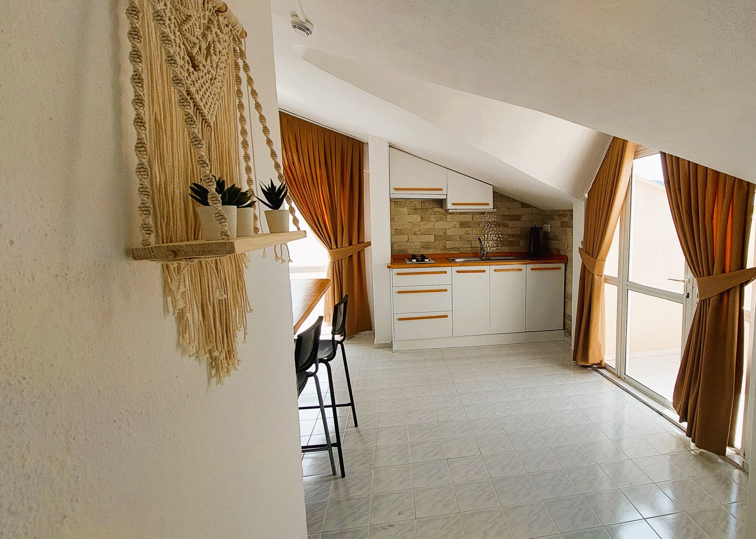 Mar Soleil 23 - 1 Bedroom Apartment | Private kitchen | Full-size fridge, stovetop, highchair, cookware/dishes/utensils